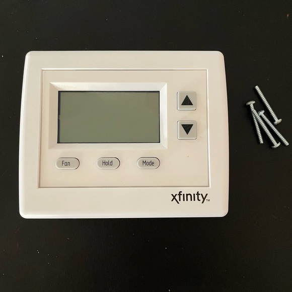 Comcast Xfinity programmable thermostat - Picture 2 of 6